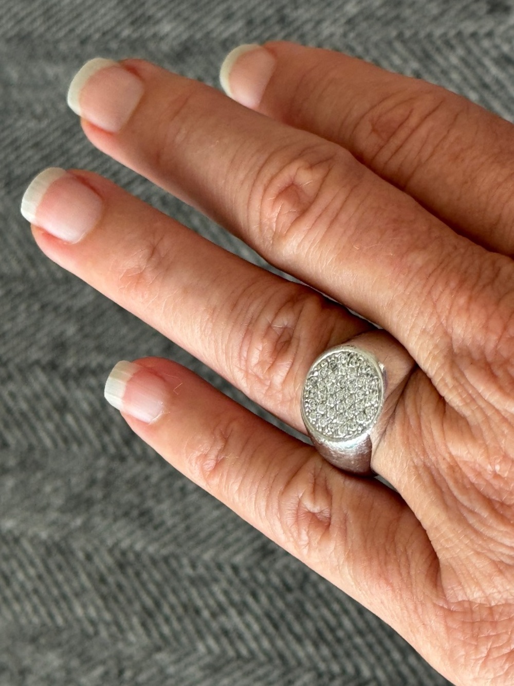 TIFFANY RING KNOCKOFF, PURCHASED IN ROME - Picture 9 of 15